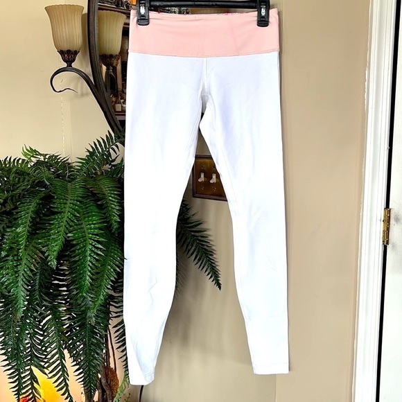 lululemon athletica Pants - Lululemon Wunder Under Reversible Yoga Pants 2-in-1 White Leggings Pink Floral